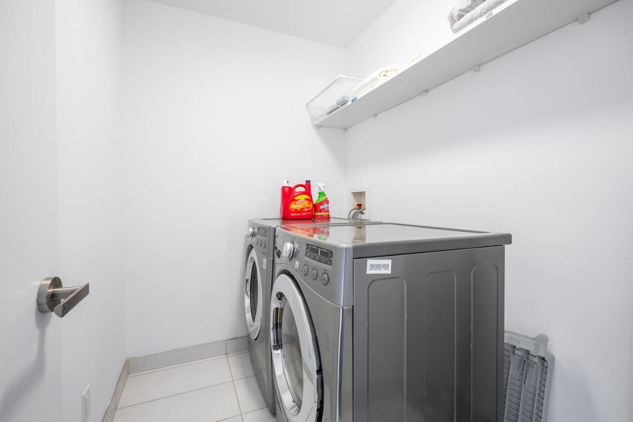 Globalstay Exclusive 4 Bedroom Townhouse In Downtown Toronto With Parking Extérieur photo